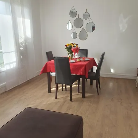 Apartment Le Nouveau Monde Bayeux